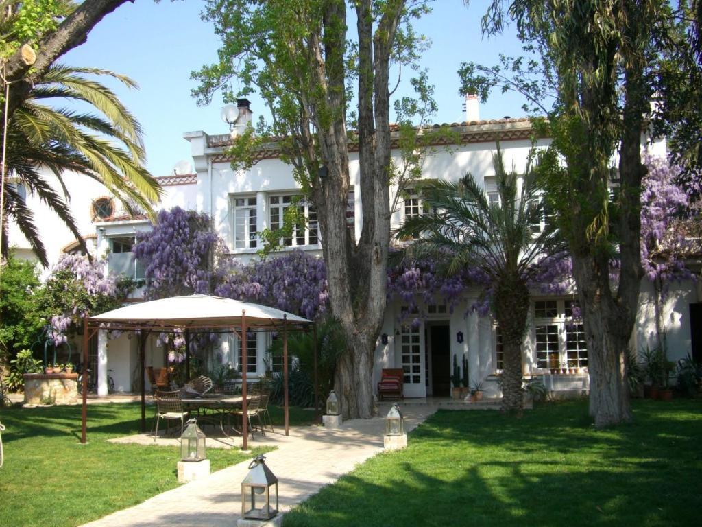 Domaine Saint Nicolas Panzió Perpignan Kültér fotó