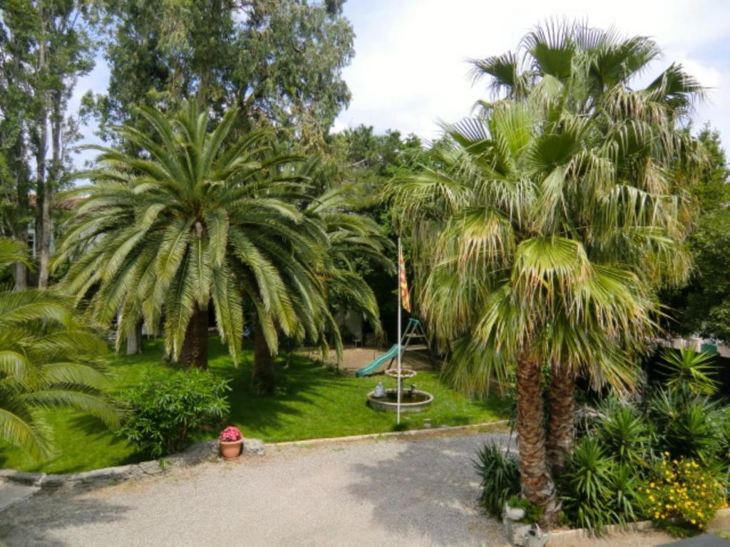 Domaine Saint Nicolas Panzió Perpignan Kültér fotó