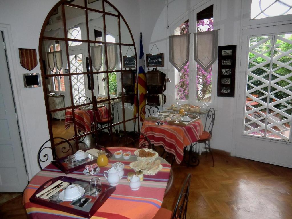 Domaine Saint Nicolas Panzió Perpignan Kültér fotó